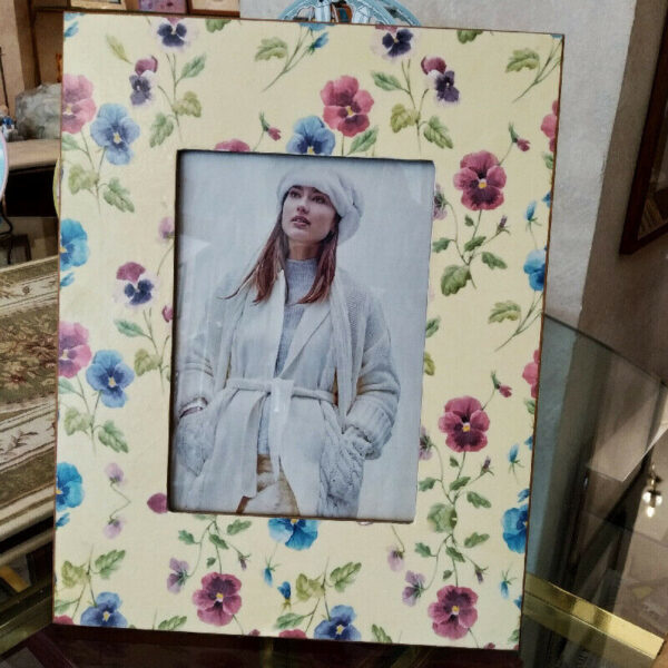 Portafoto in legno "fiori Viole del Pensiero" 13×18