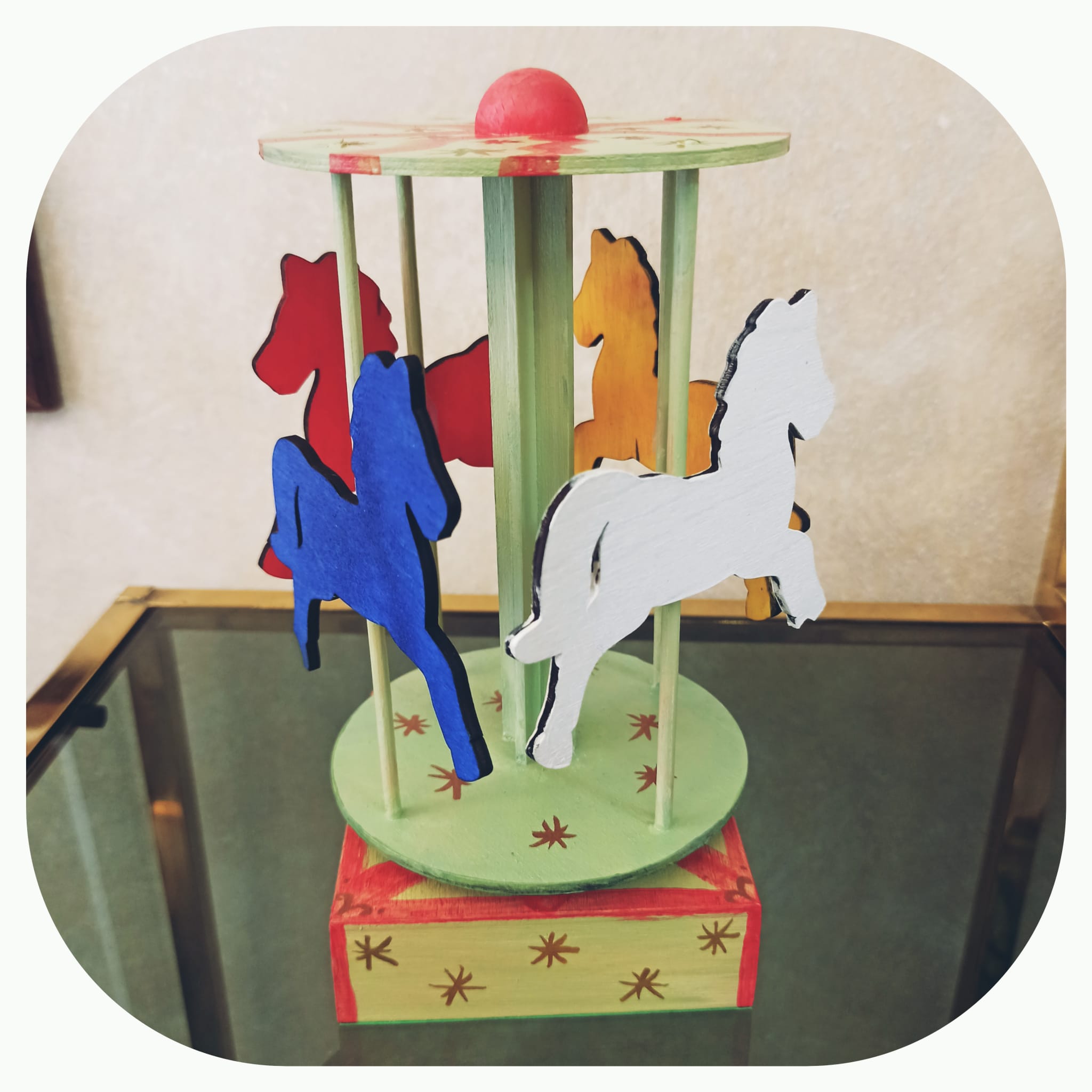 Carillon in legno giostra cavalli “Naif”