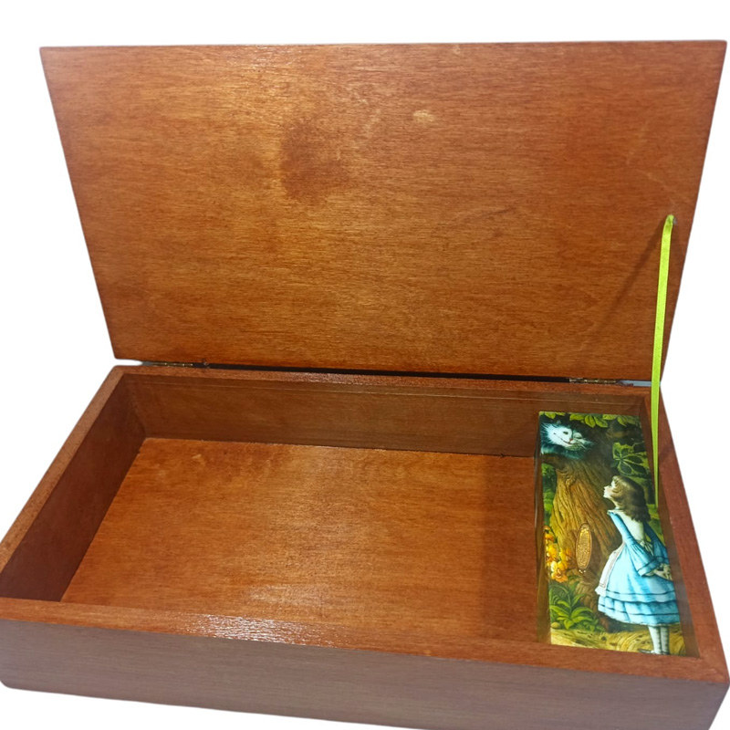 Carillon scatola portagioie “Tè con Alice”
